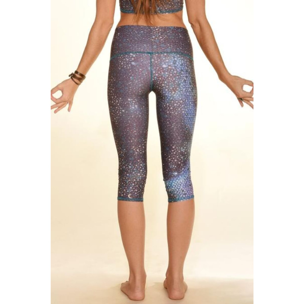 Teeki Crop Leggings Blue Mermaid M Yoga Pilates Anti Microbial Colorful Capri